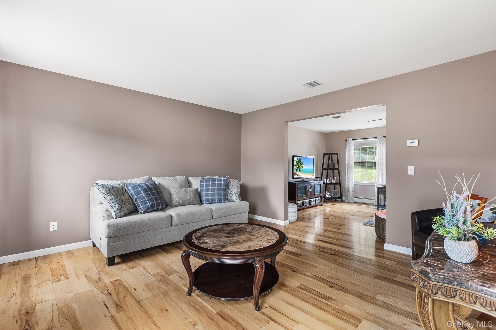 6 Apple Lane Property Photo 8