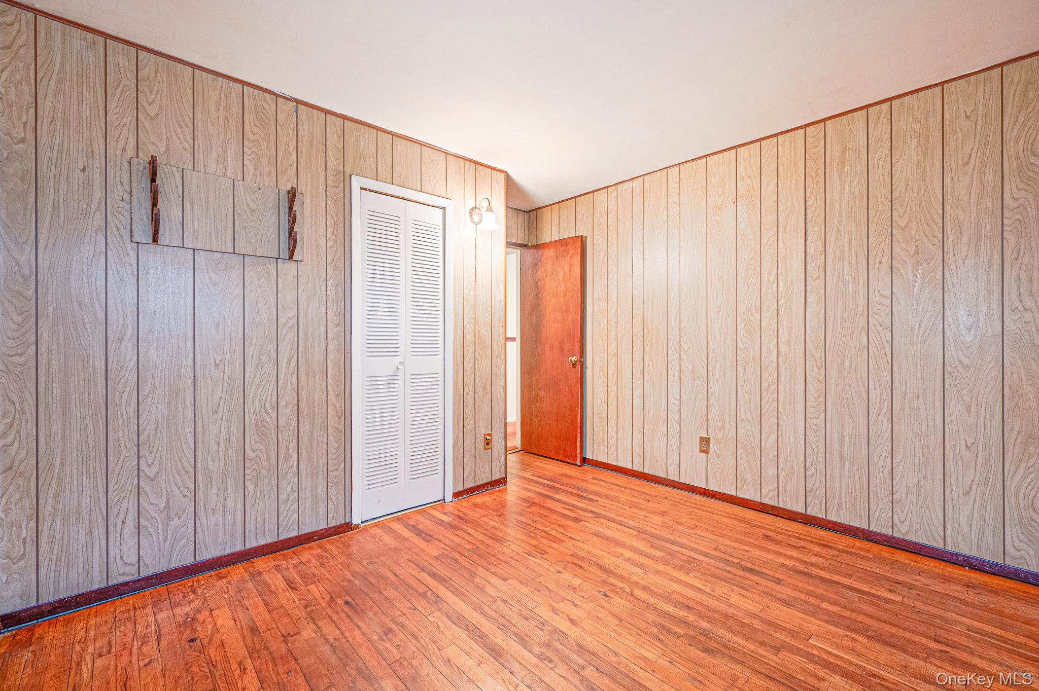 2715 Falcon Avenue Property Photo 8