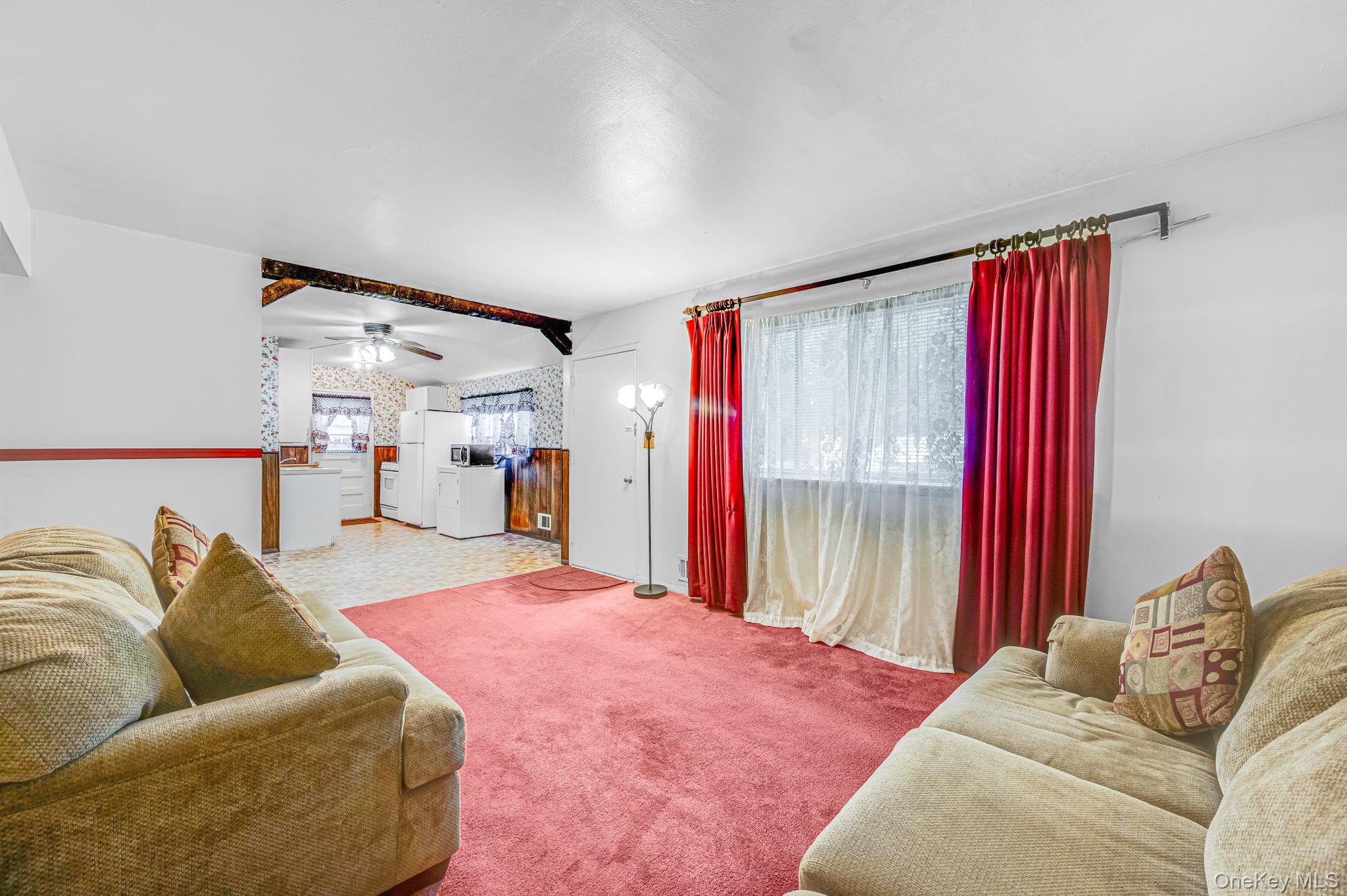 2715 Falcon Avenue Property Photo 9