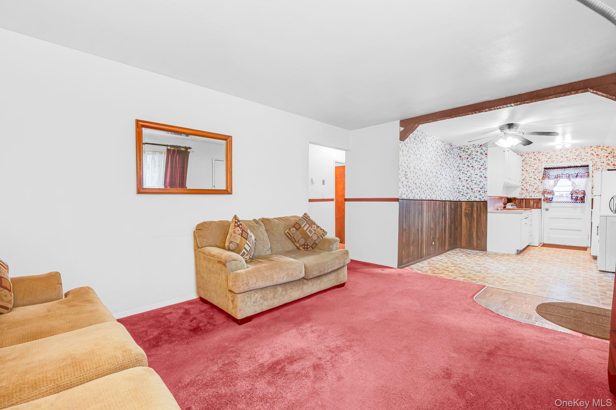 2715 Falcon Avenue Property Photo 10