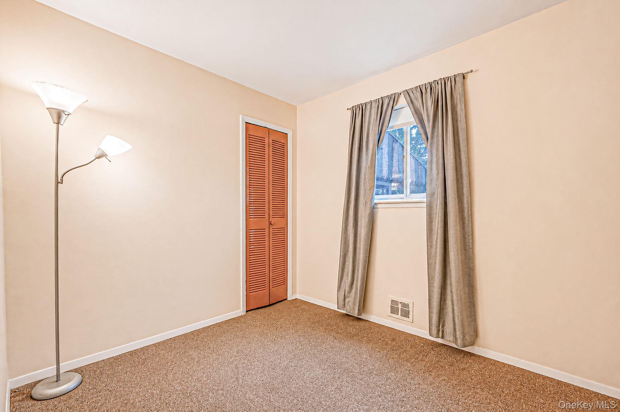 2715 Falcon Avenue Property Photo 11