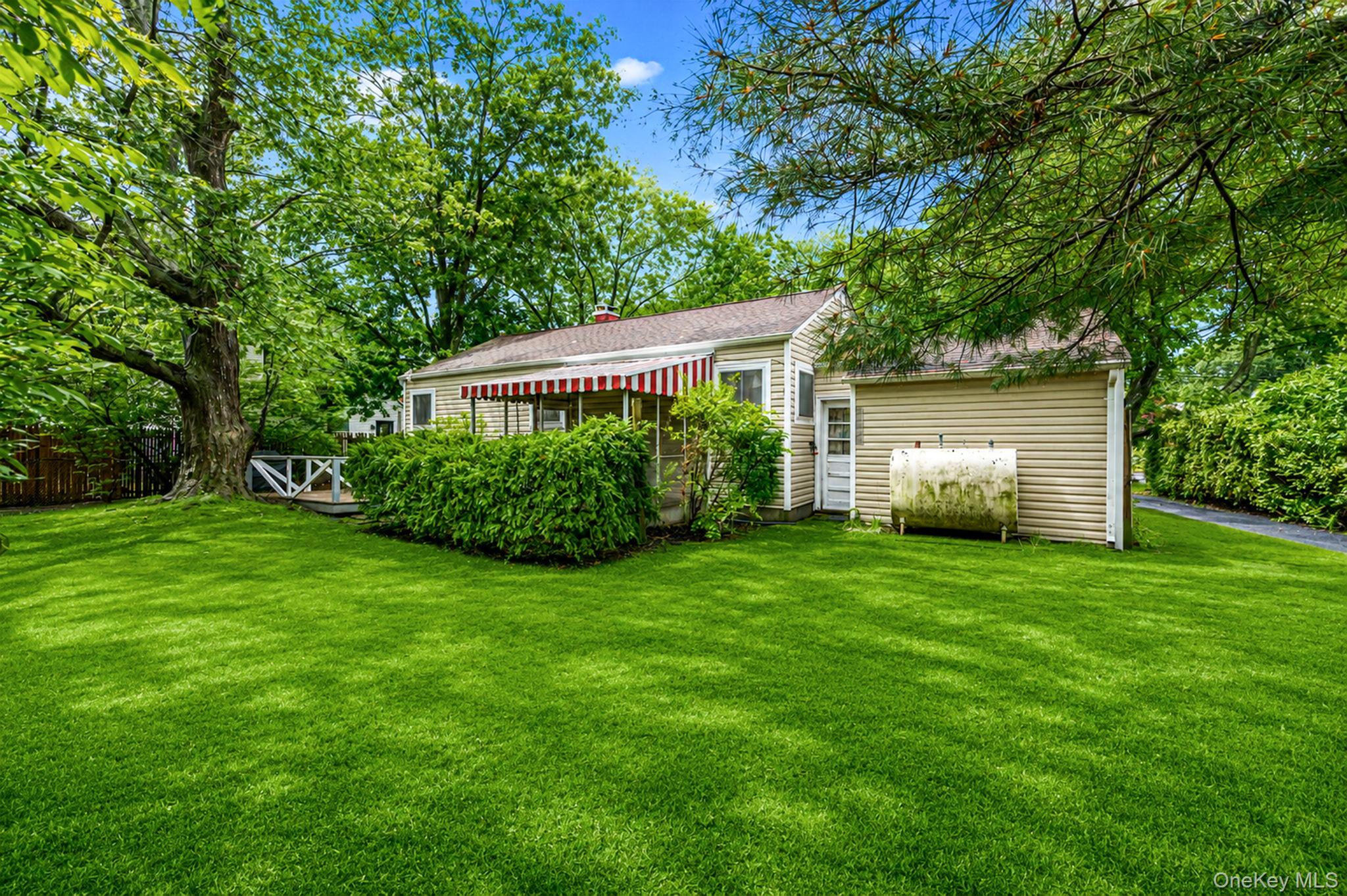 2715 Falcon Avenue Property Photo 19