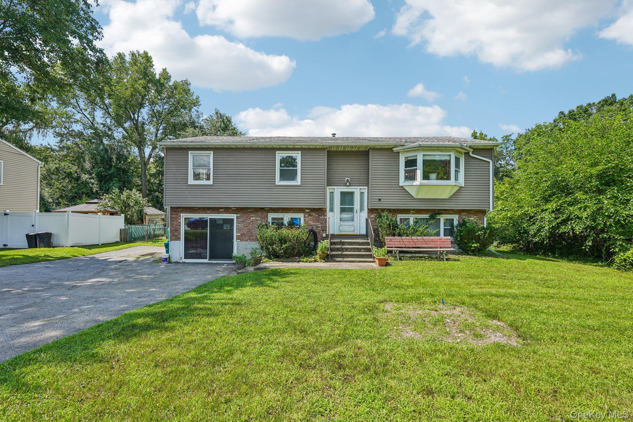 105 Vails Gate Heights Drive Property Photo 1