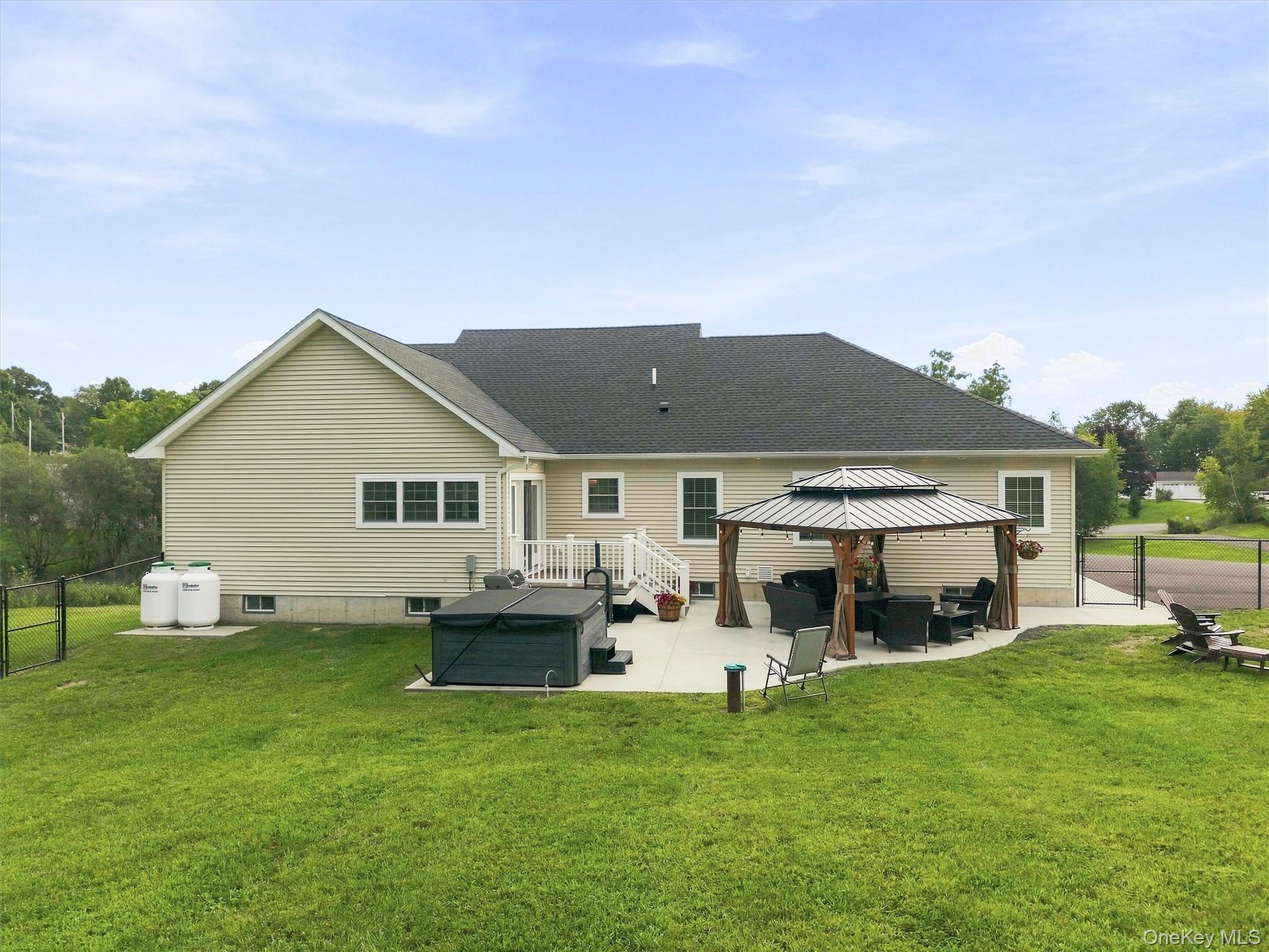 19 Firemens Lane Property Photo 43