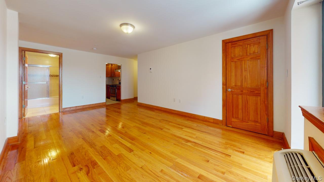 135-23 82nd Avenue 3e Property Photo 3