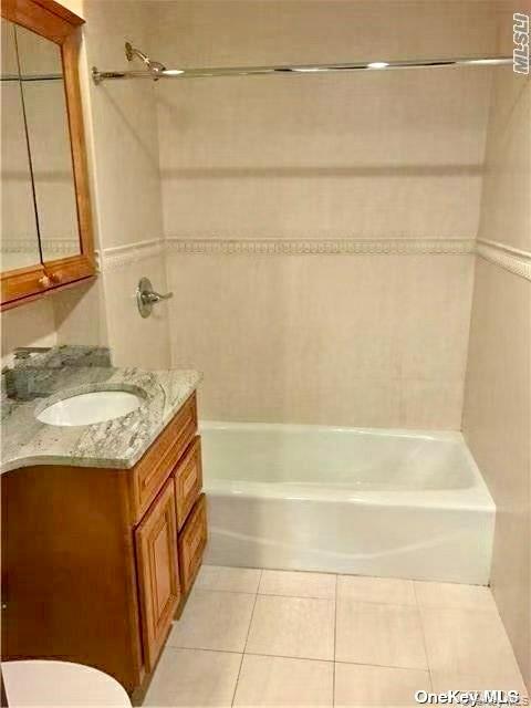8401 37th Avenue 306 Property Photo 9