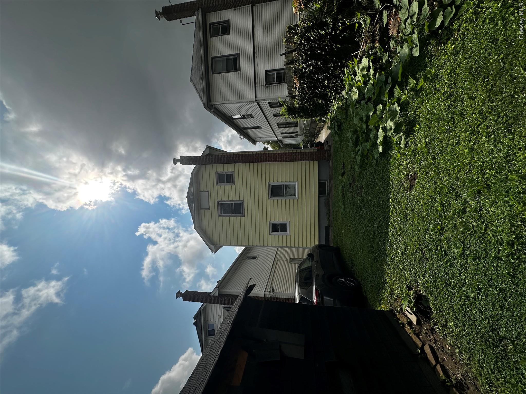 11824 219th Street Property Photo 16