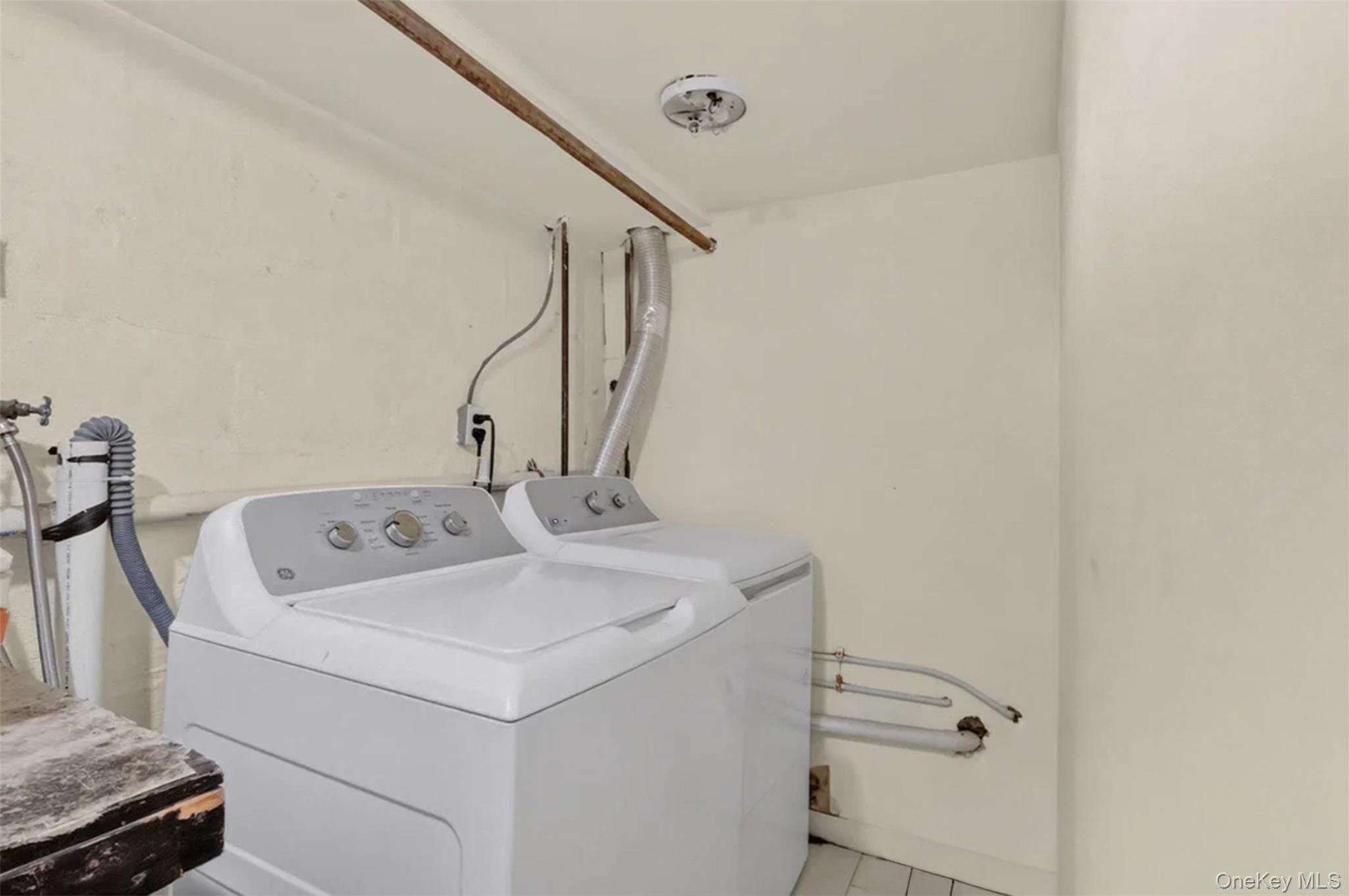 1069 Phoebe Street Property Photo 18