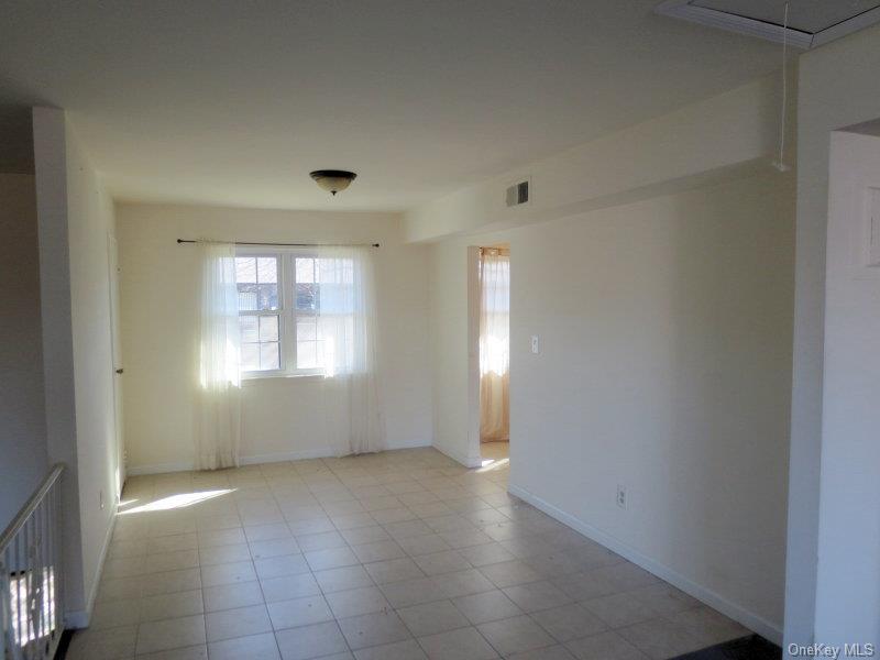 106 Mariners Way Property Photo 5