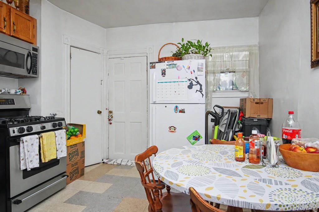 17 19 Edward Street Property Photo 3