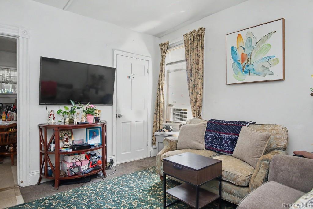 17 19 Edward Street Property Photo 6