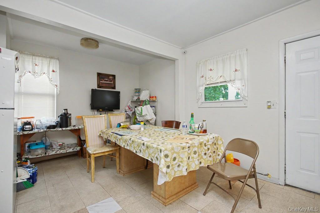 17 19 Edward Street Property Photo 23