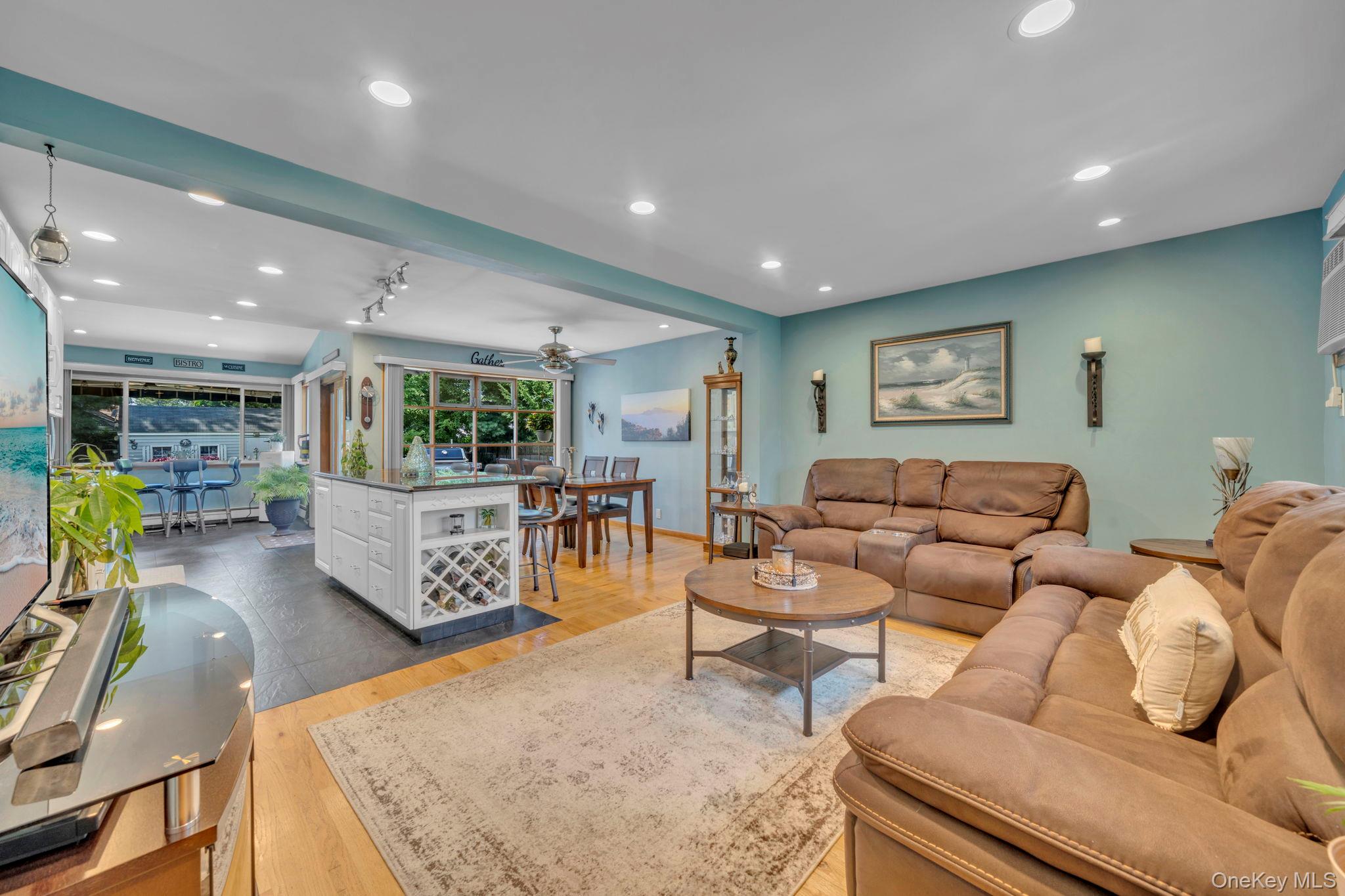 20 Cornwall Lane Property Photo 4