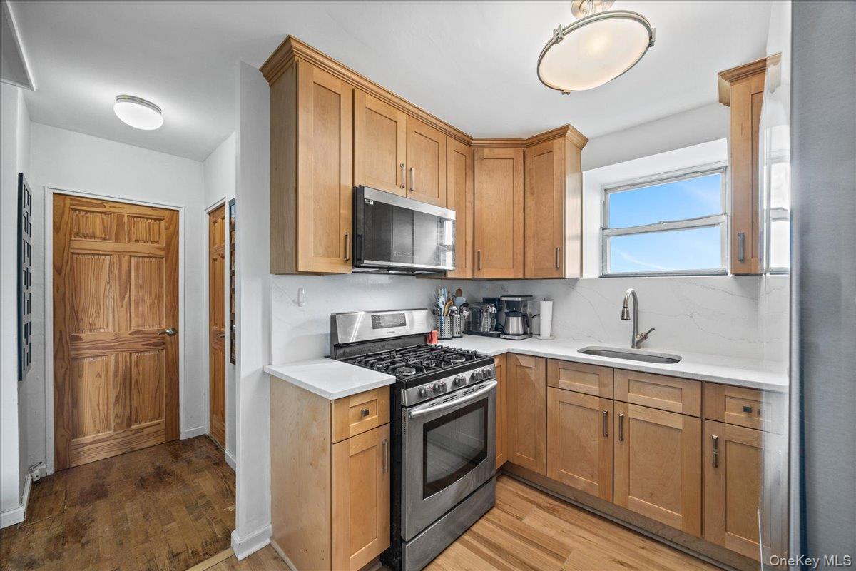 5700 Arlington Avenue 18v Property Photo 13