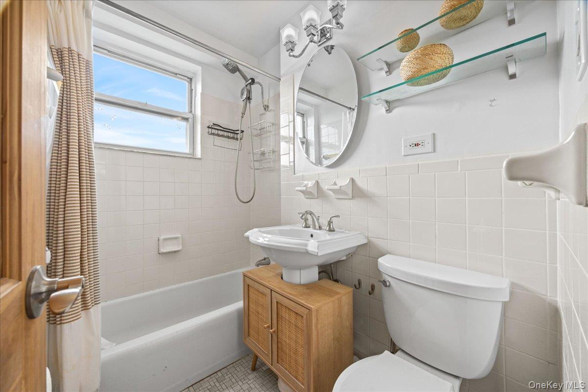 5700 Arlington Avenue 18v Property Photo 19