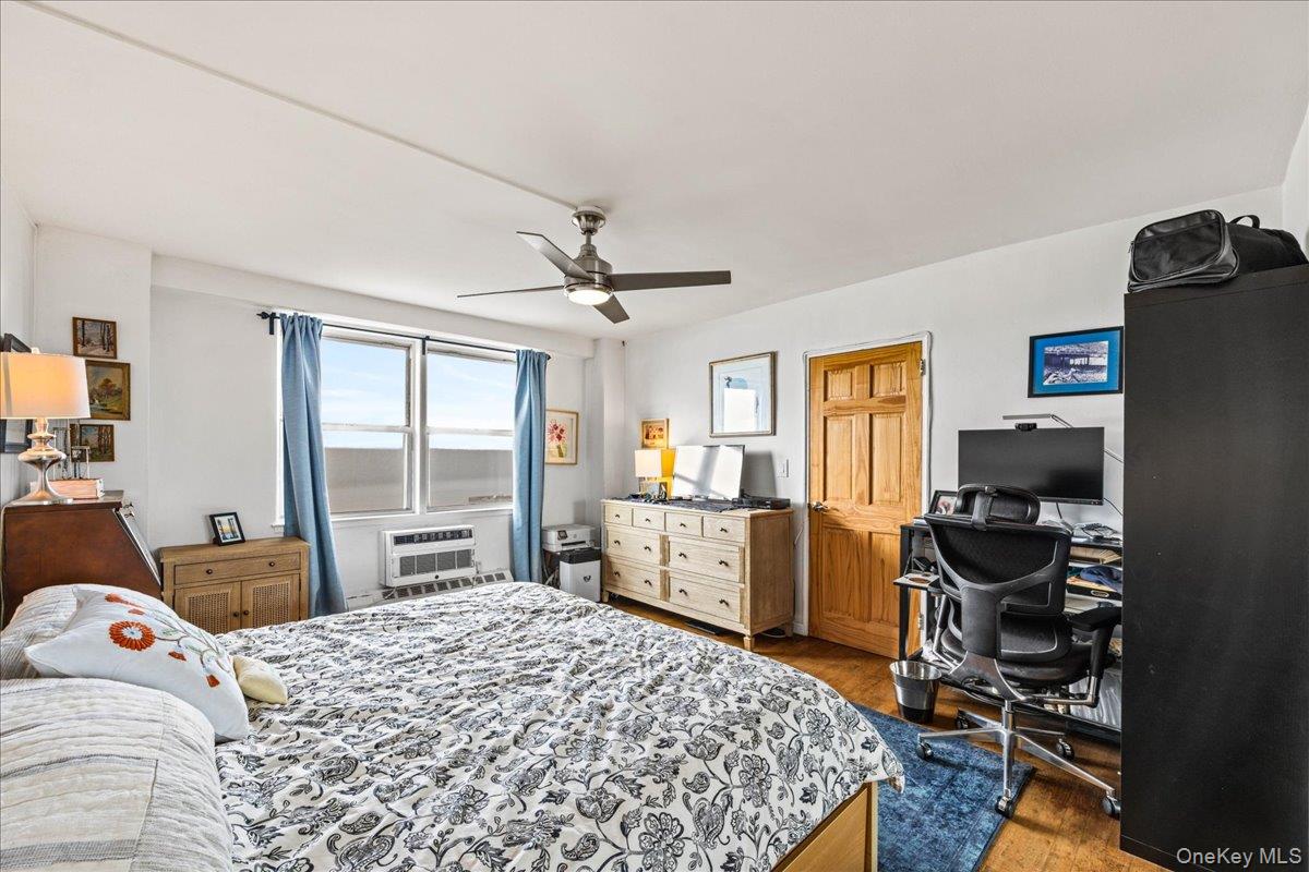 5700 Arlington Avenue 18v Property Photo 23