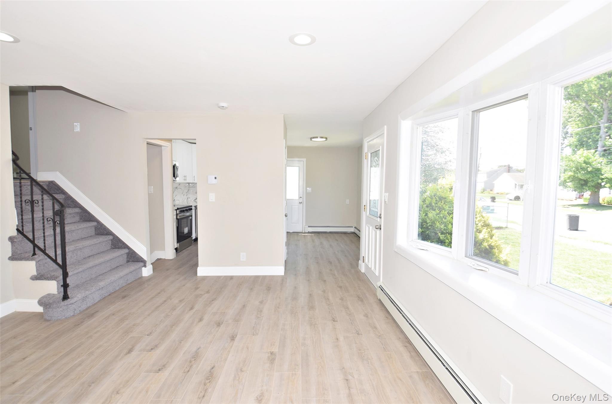 112 Raynor Street Property Photo 6