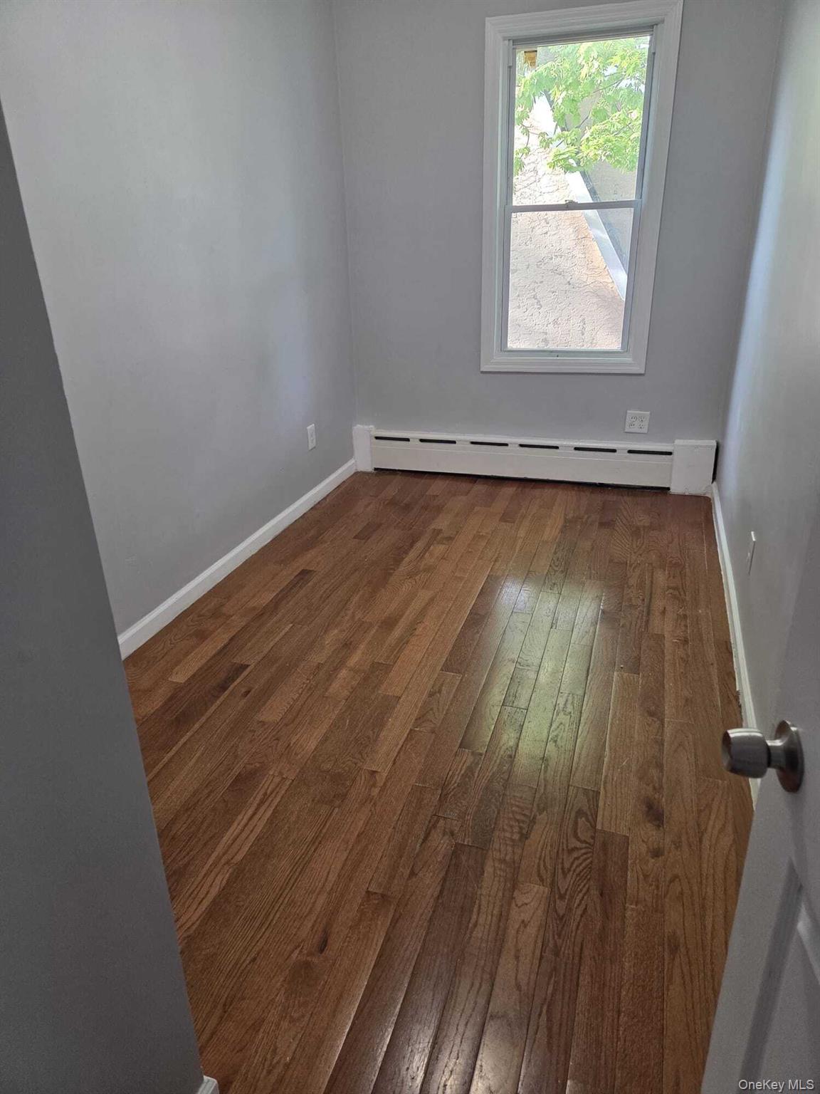 18709 Linden Boulevard Property Photo 5