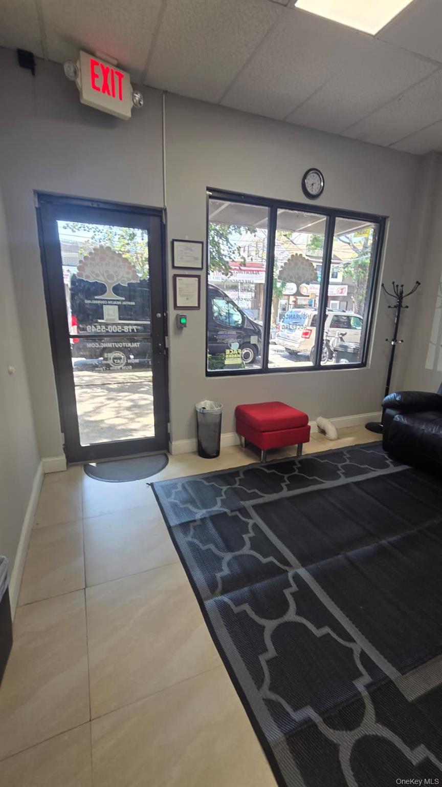 18709 Linden Boulevard Property Photo 12