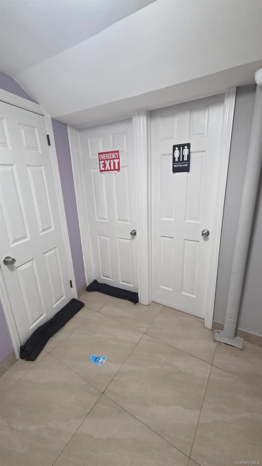 18709 Linden Boulevard Property Photo 27