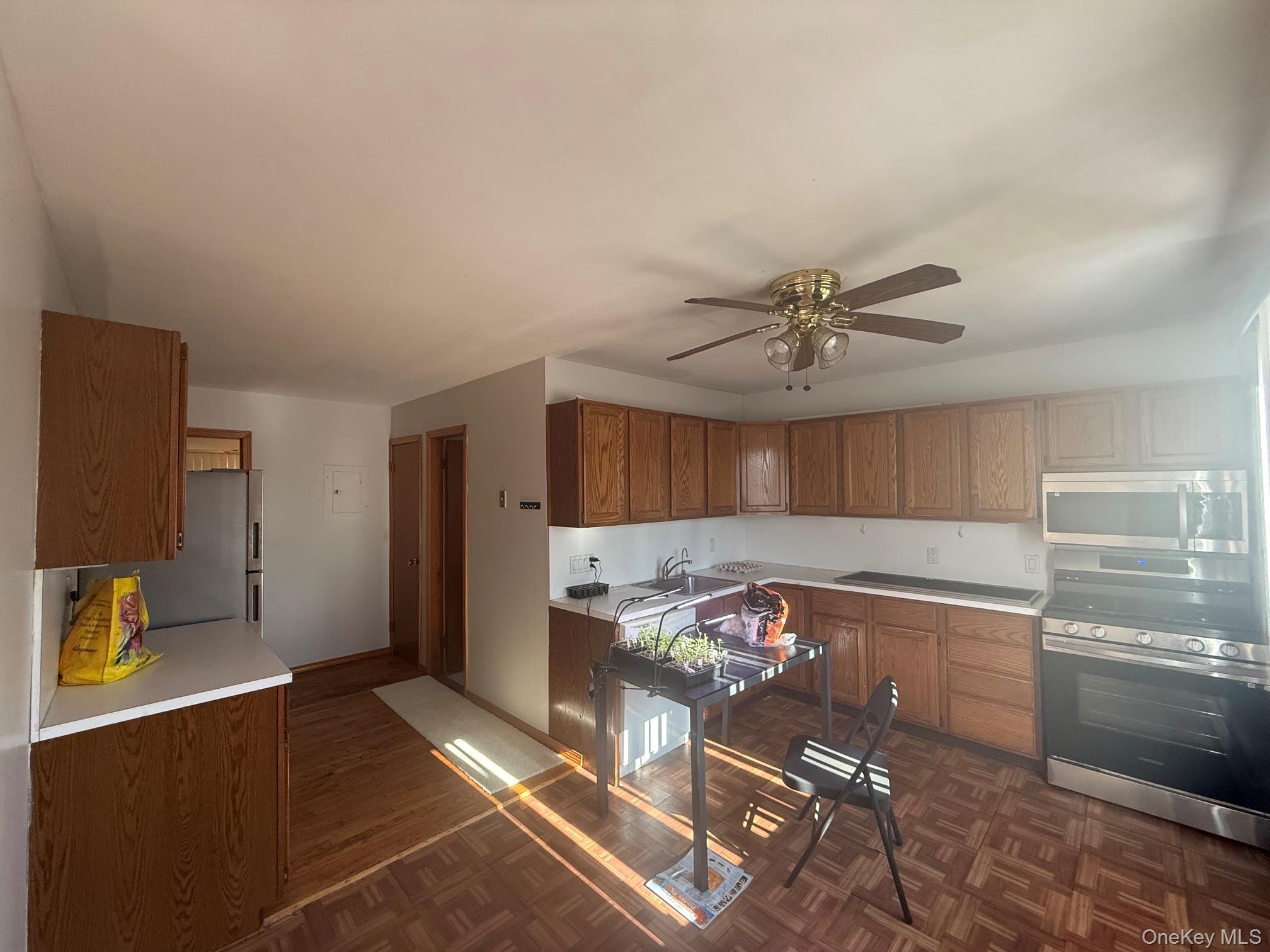 79 Elizabeth Drive Property Photo 15