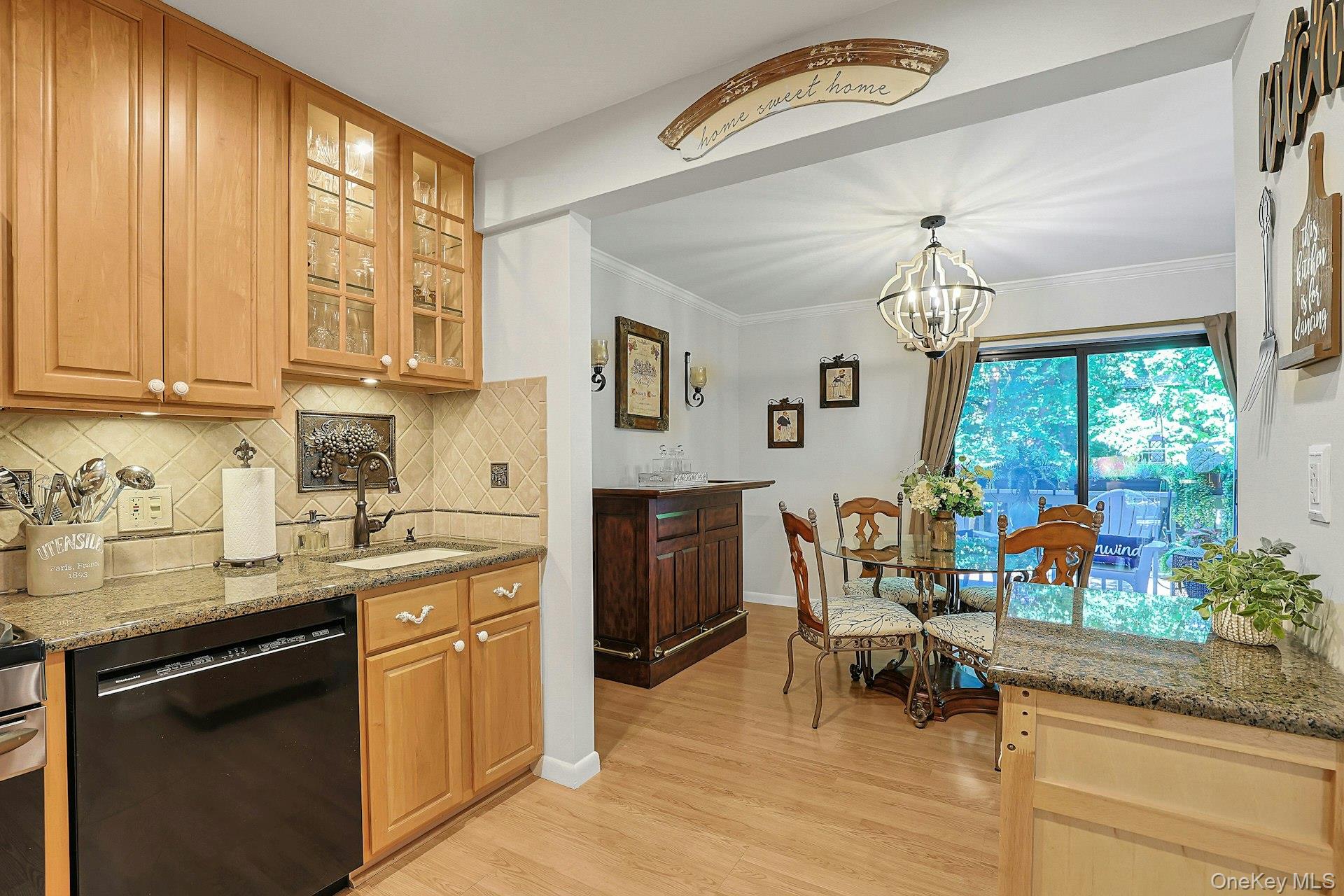279 Treetop Circle Property Photo 16