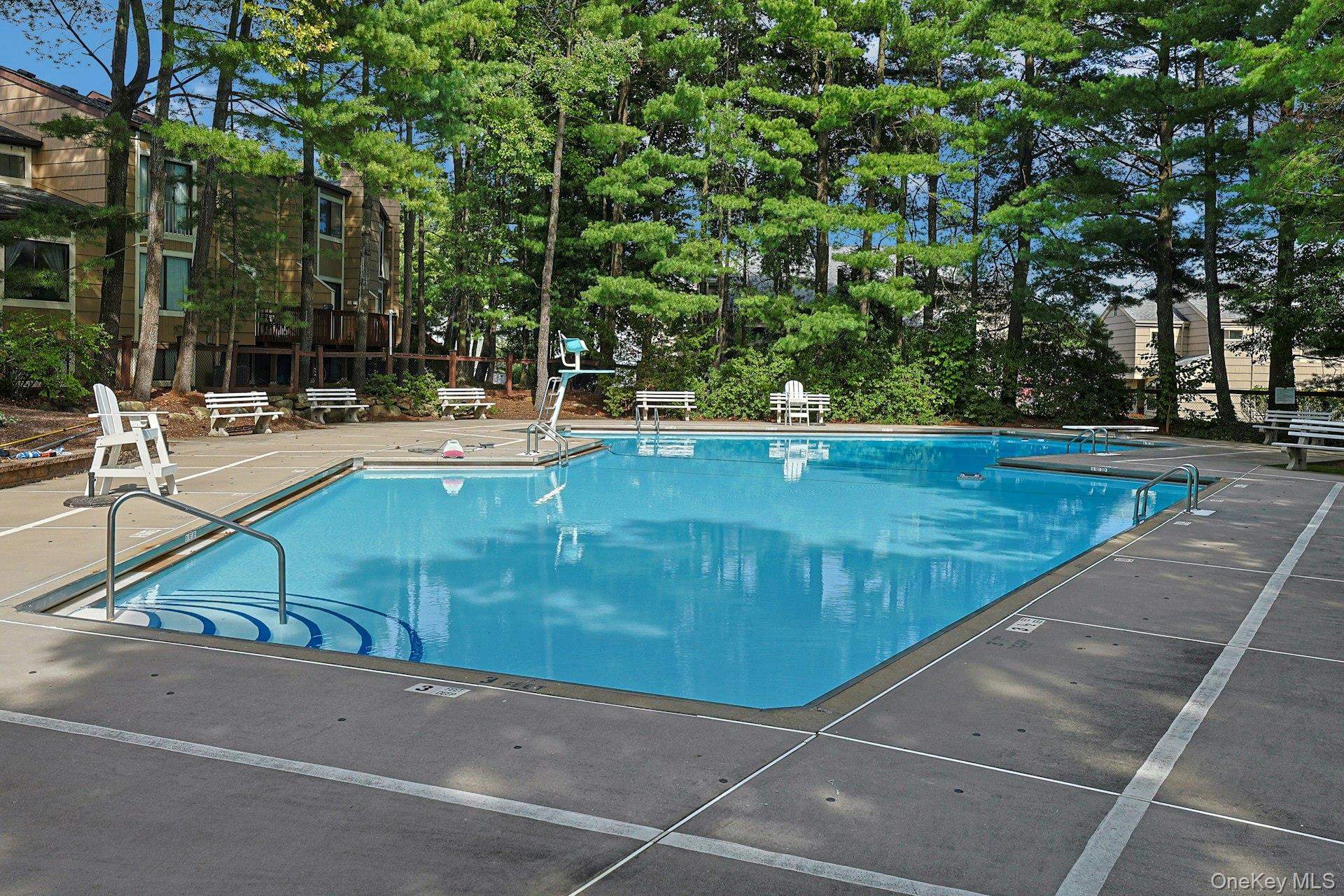 279 Treetop Circle Property Photo 33