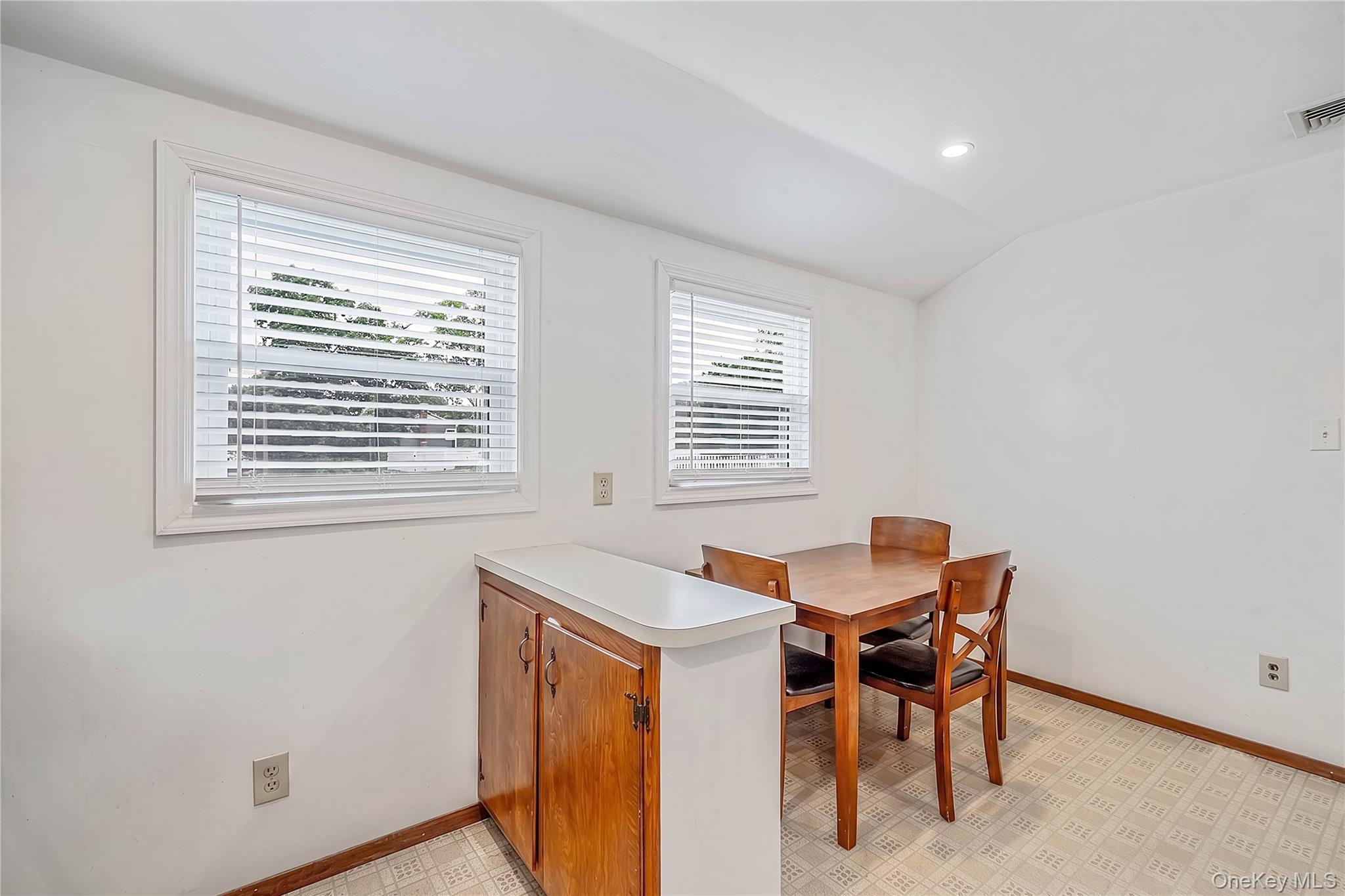 2275 Hynes Place Property Photo 12