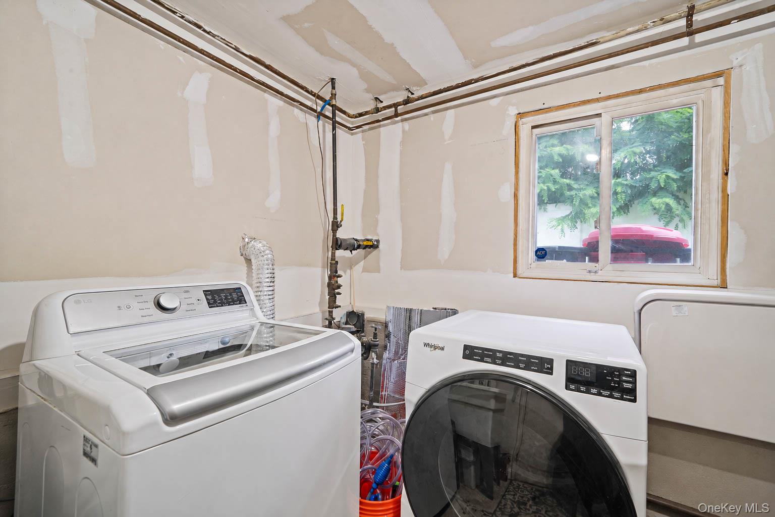 2275 Hynes Place Property Photo 28