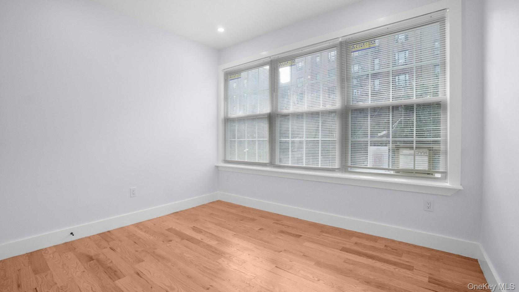 2272 Sedgwick Avenue Property Photo 13