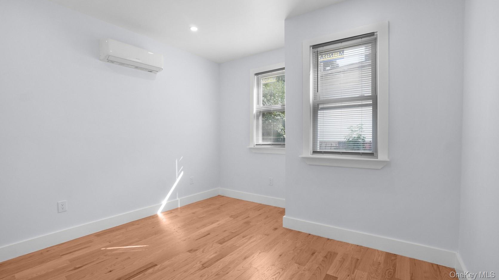 2272 Sedgwick Avenue Property Photo 14