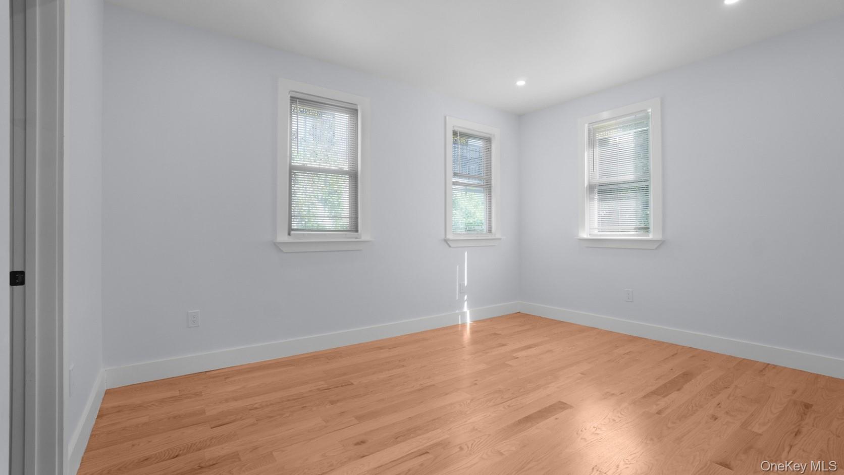 2272 Sedgwick Avenue Property Photo 15