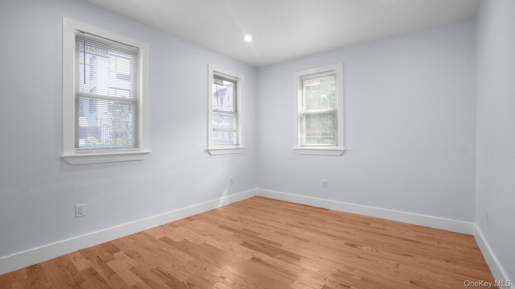 2272 Sedgwick Avenue Property Photo 18