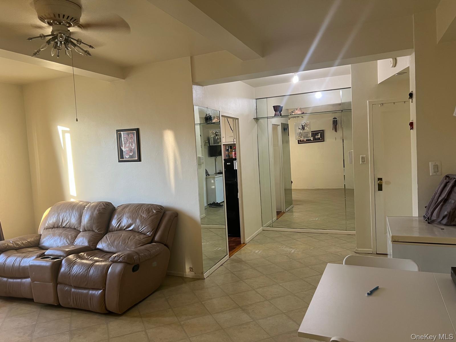 14 Metropolitan Oval 5G