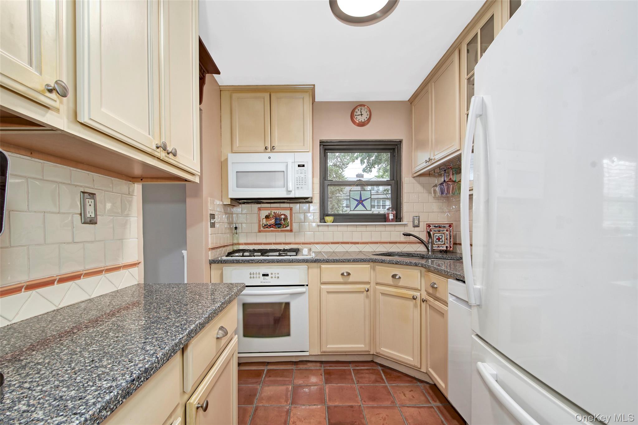 50 West Street C2a Property Photo 10