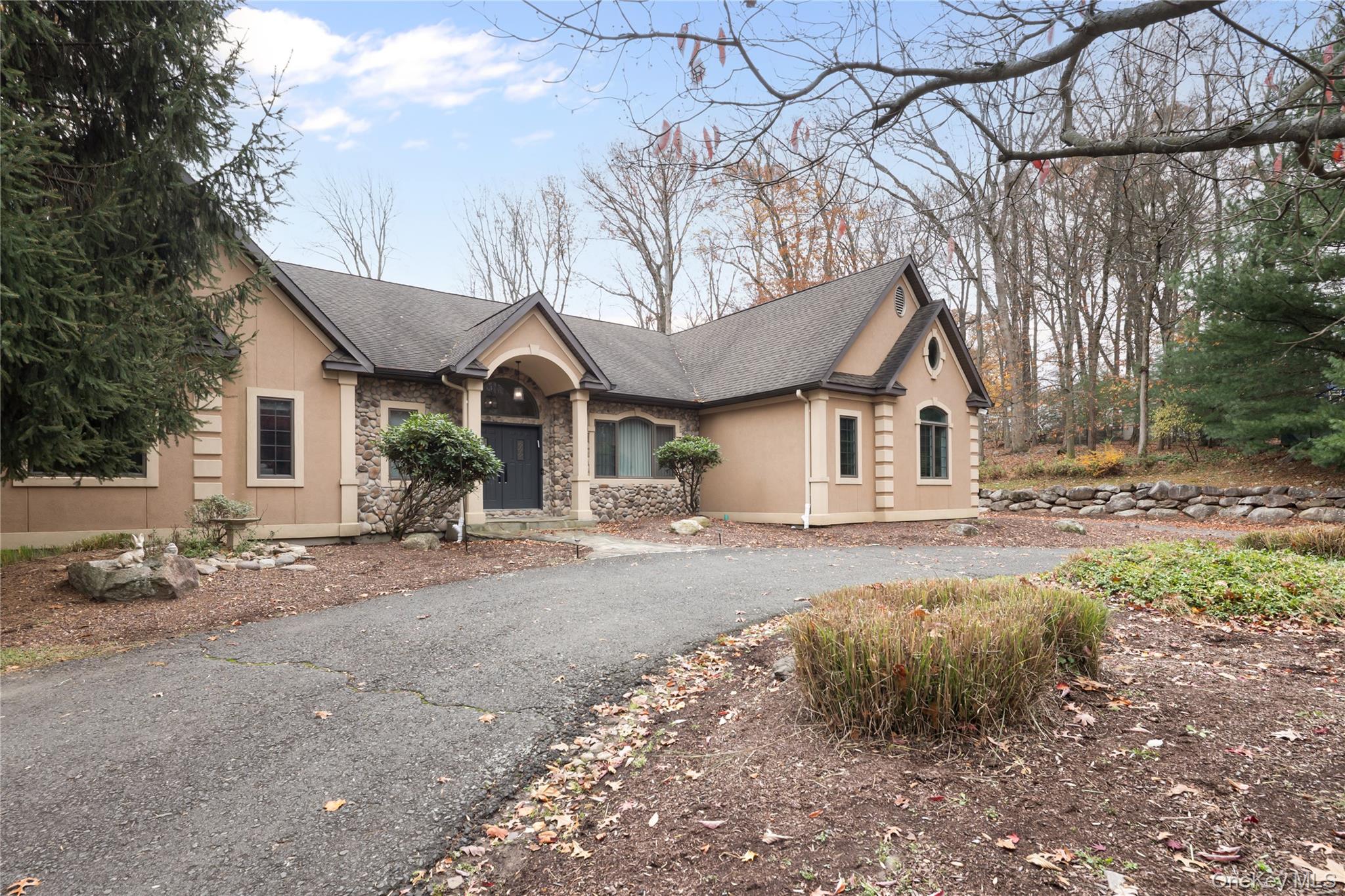16 S De Baun Avenue Property Photo 6