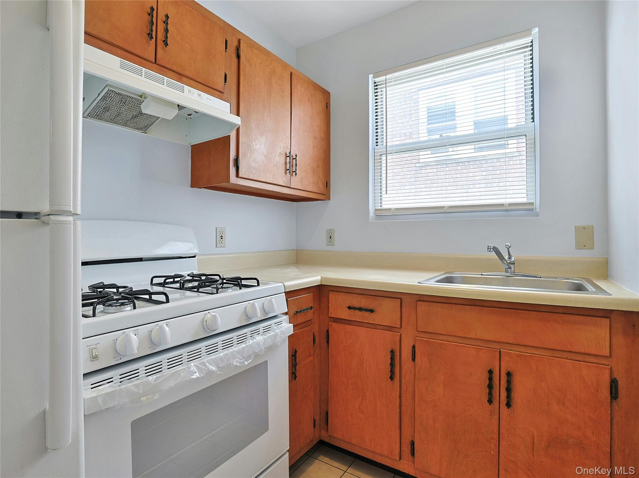 15 Quinby Avenue 1e Property Photo 9