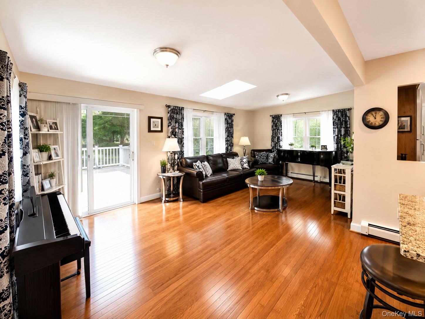 10 Roe Circle Property Photo 11