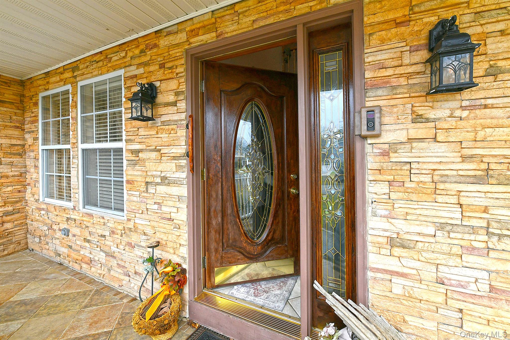 63 Corbin Avenue Property Photo 3