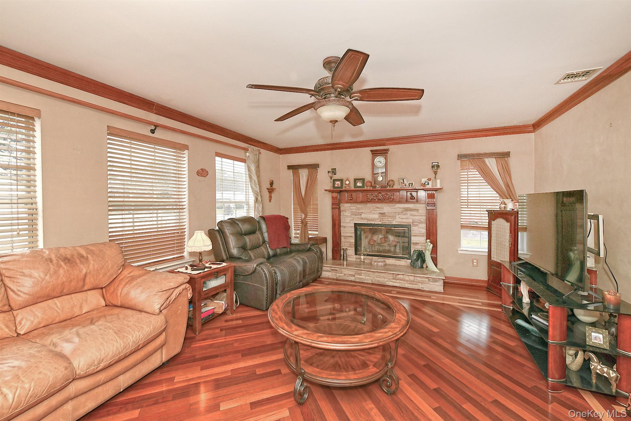 63 Corbin Avenue Property Photo 8
