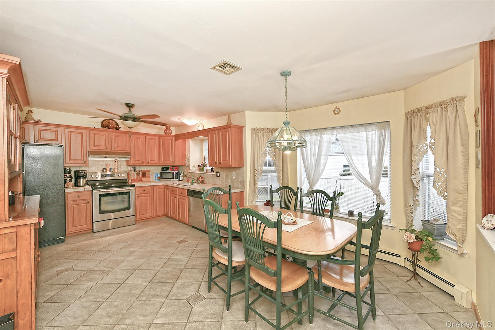 63 Corbin Avenue Property Photo 10