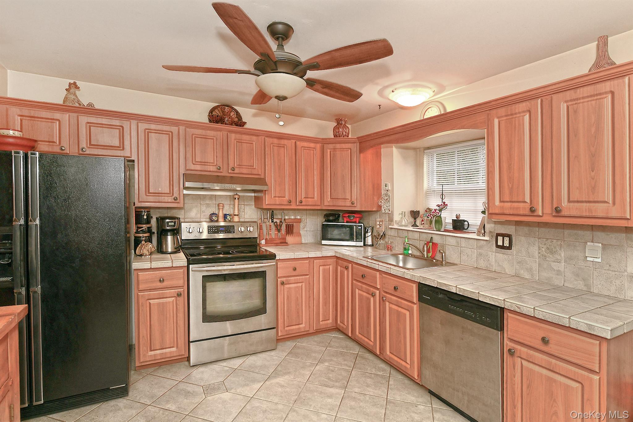 63 Corbin Avenue Property Photo 11