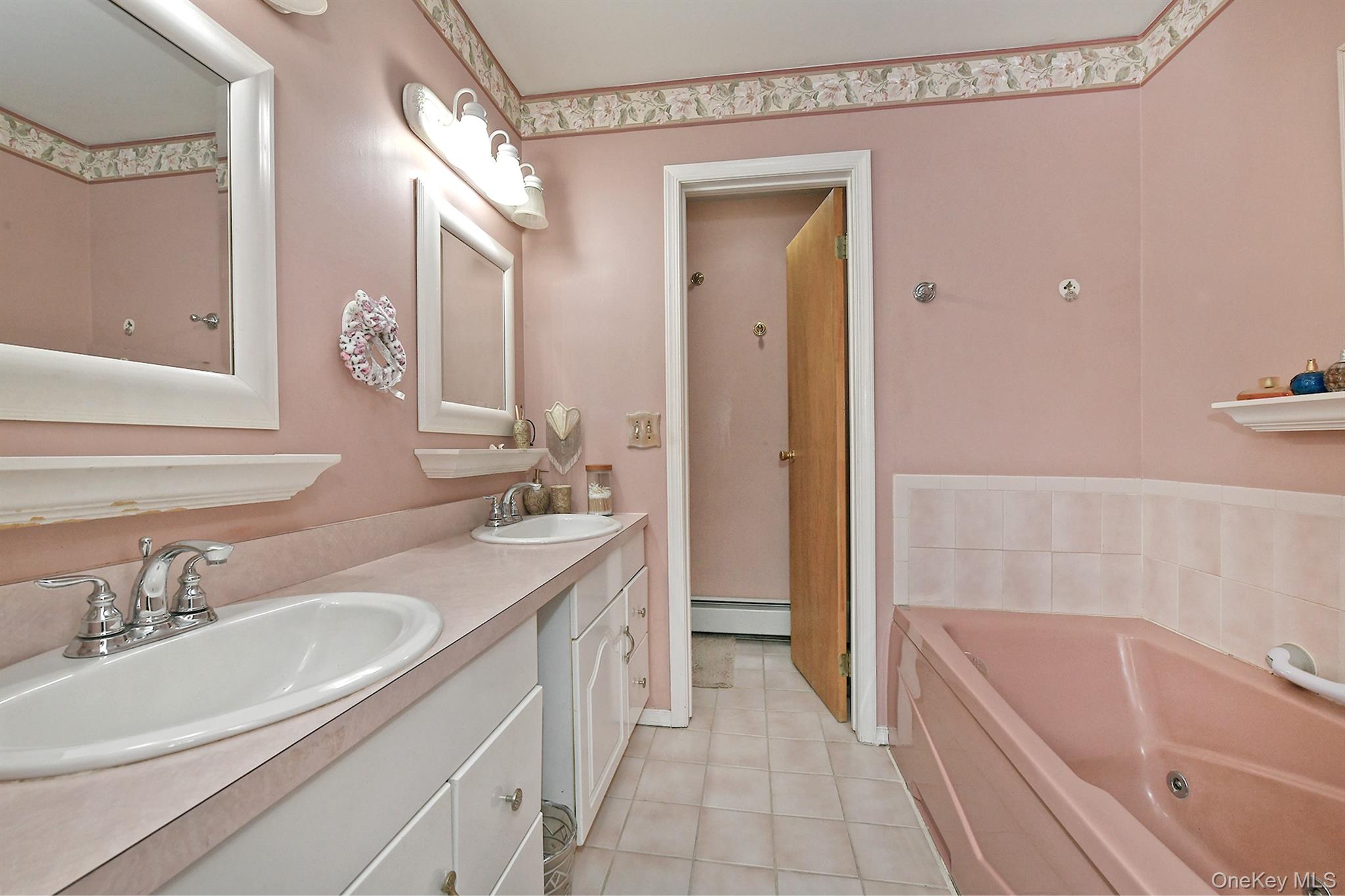 63 Corbin Avenue Property Photo 15