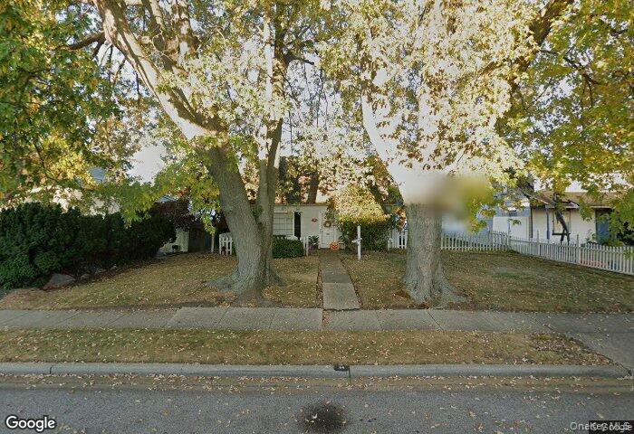 14 Surrey Lane Property Photo 1