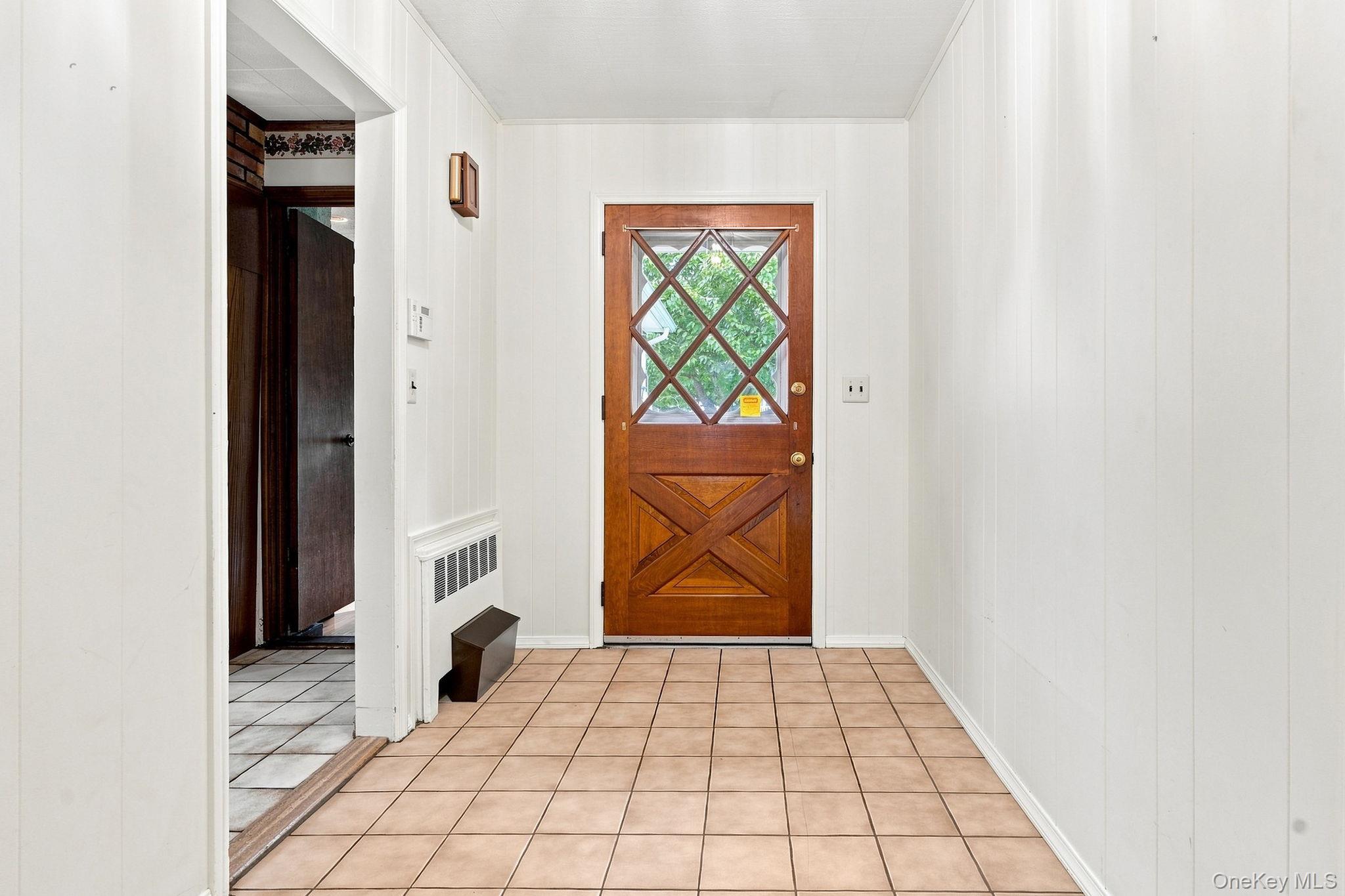263 Willis Avenue Property Photo 2