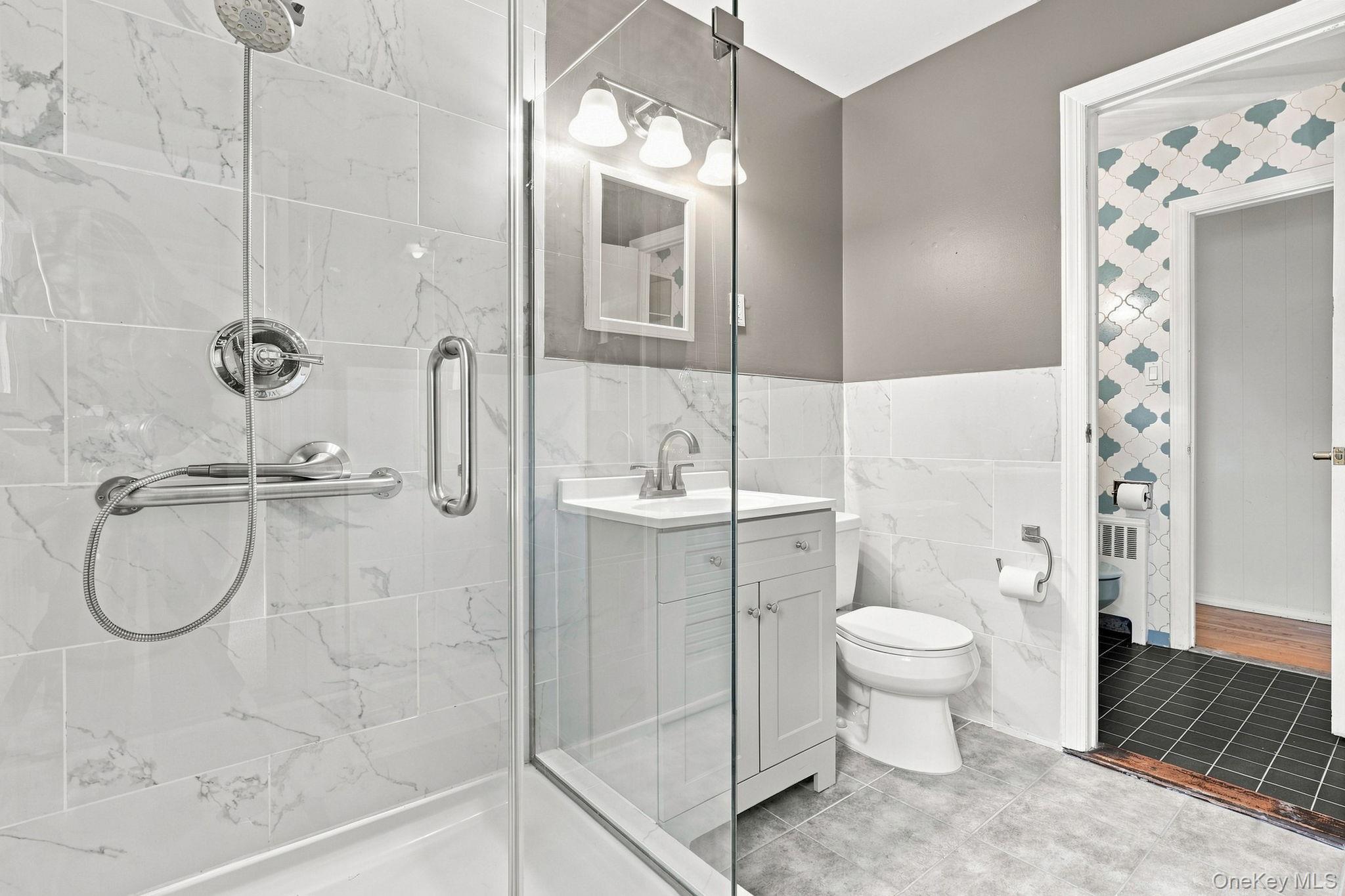 263 Willis Avenue Property Photo 13