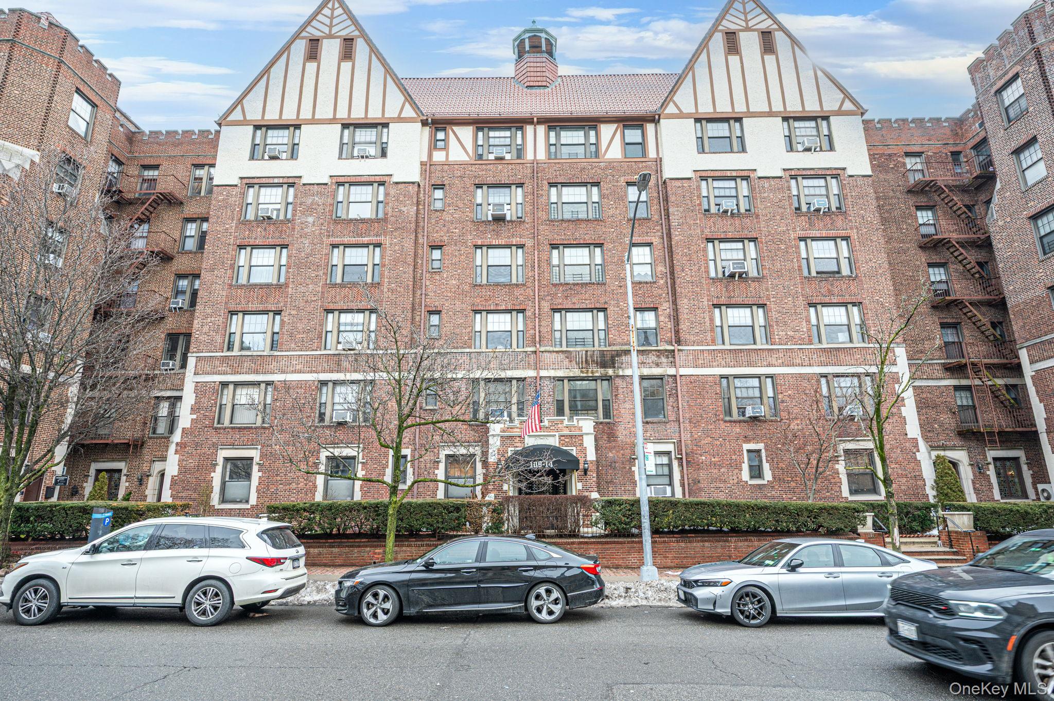 109-14 Ascan Avenue 4b Property Photo 4