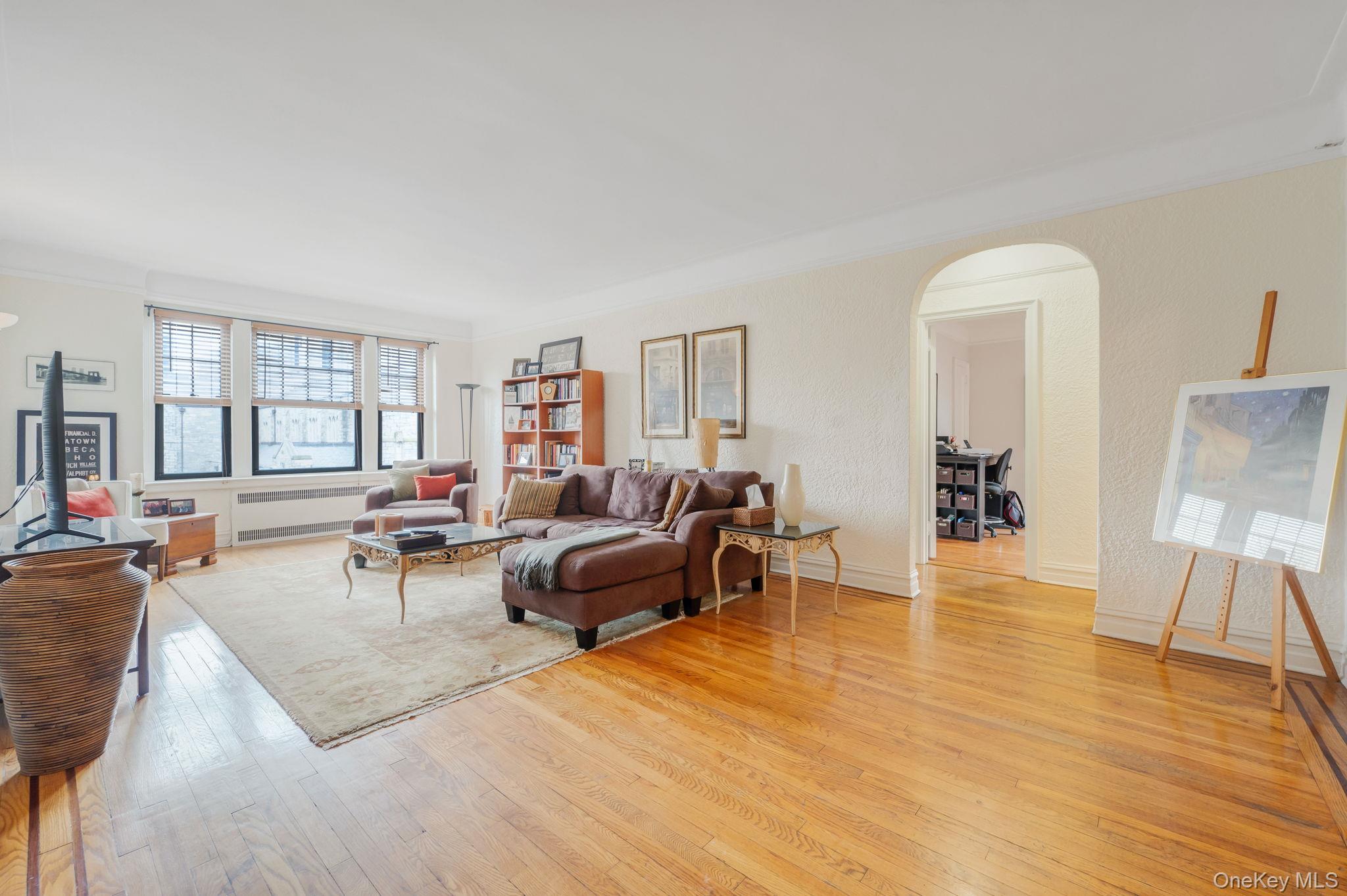 109-14 Ascan Avenue 4b Property Photo 17
