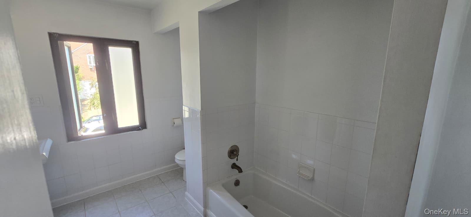 20962 Whitehall Terrace Property Photo 8