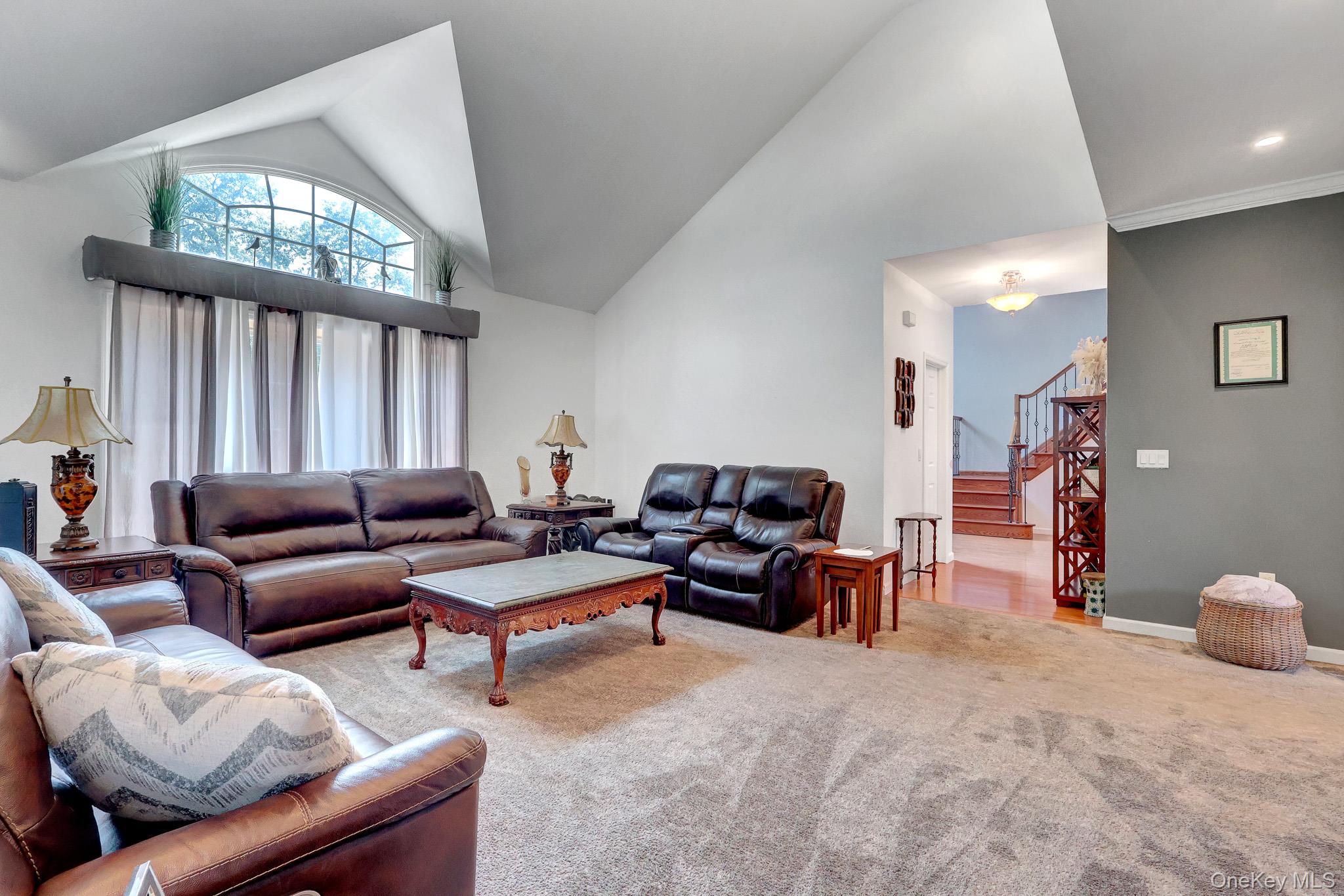 21 Morris Avenue Property Photo 6